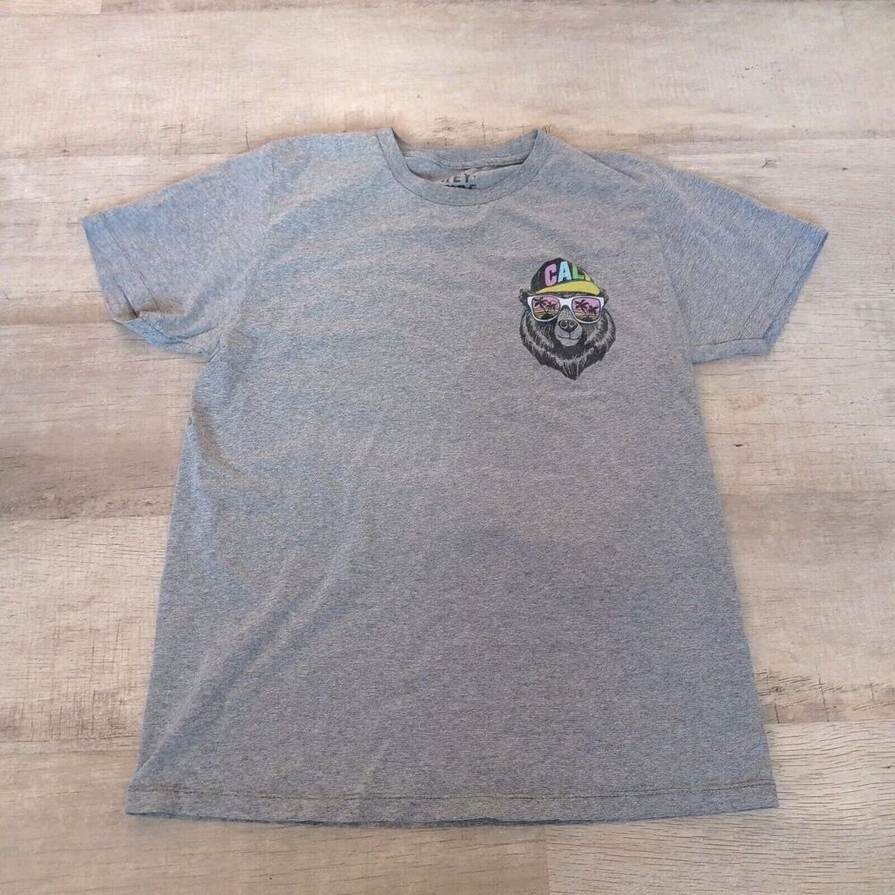 HEY DUDE t-shirt bear shirt Cali Surfer Size M Tee Shirt Sleeve Gray Grey